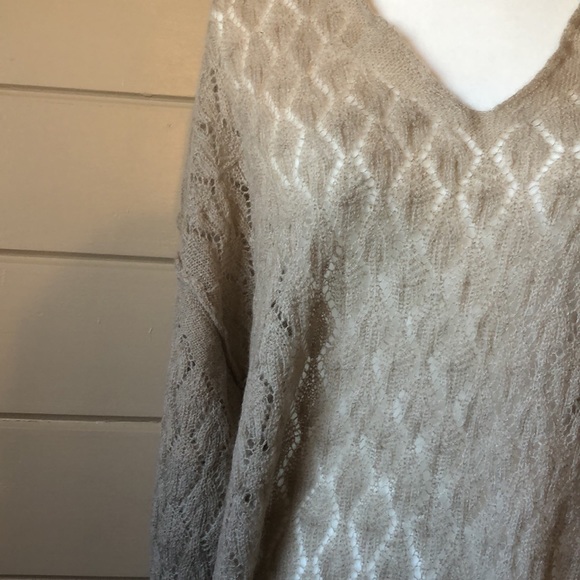 Free People Say Hello Sweater in Neutral Size Small - Picture 10 of 13